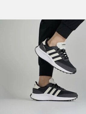 adidas Black and Off-White Run 70s Euc